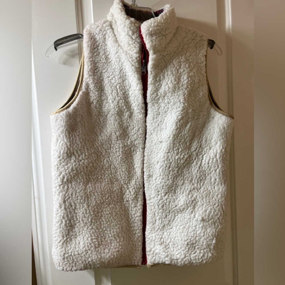 #162. Womens Reversible Sherpa/Plaid Vest No Tags